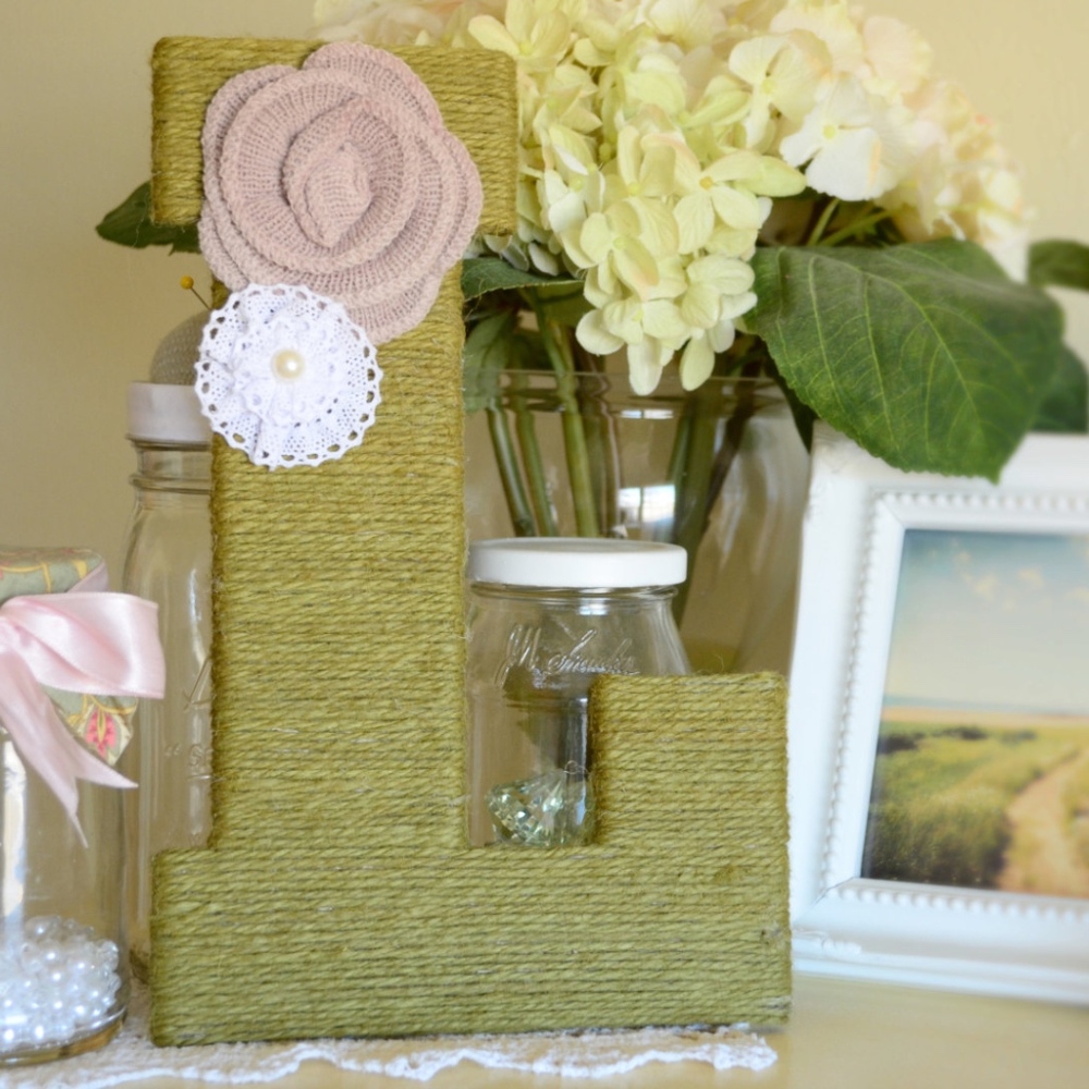 OLIVE GREEN Jute Wrapped Monogram Letter L Wreath